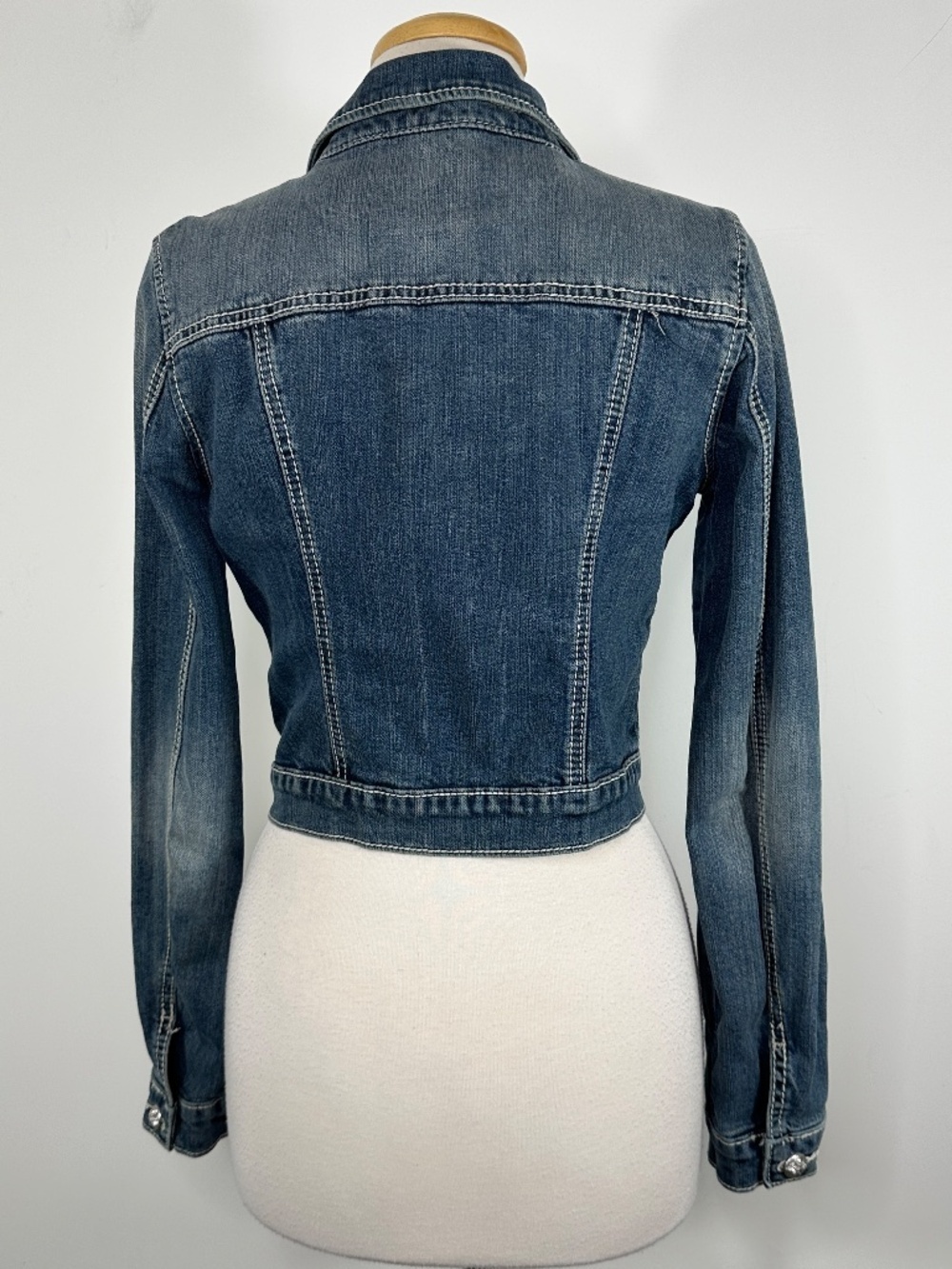 Miss Me Jacket Women's Sz M Blue Denim Embroidered Jean Cropped Coat - Picture 10 of 16